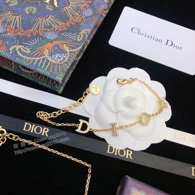 Dior飾品 迪奧經典火爆款字母項鏈  zgd1385